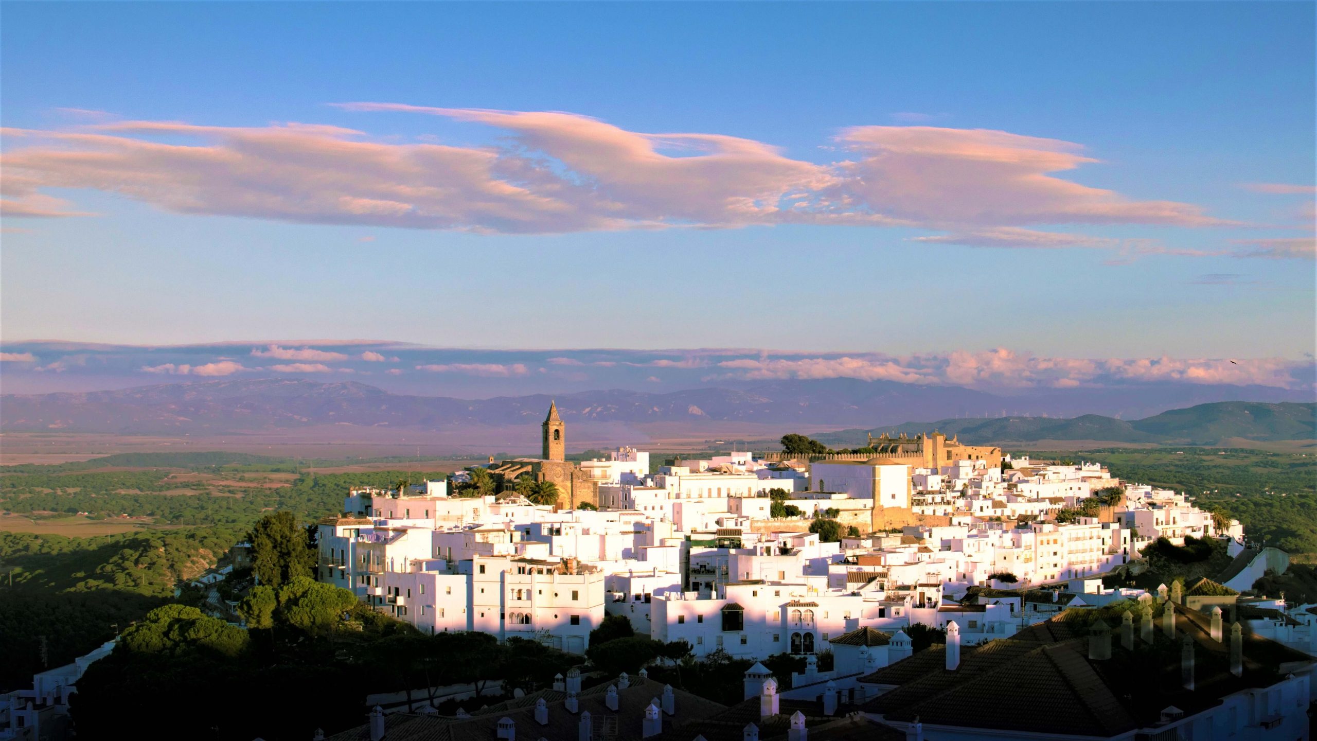 Vejer de la frontera vista estatua de Jesús Explore la Tierra Cadiz
